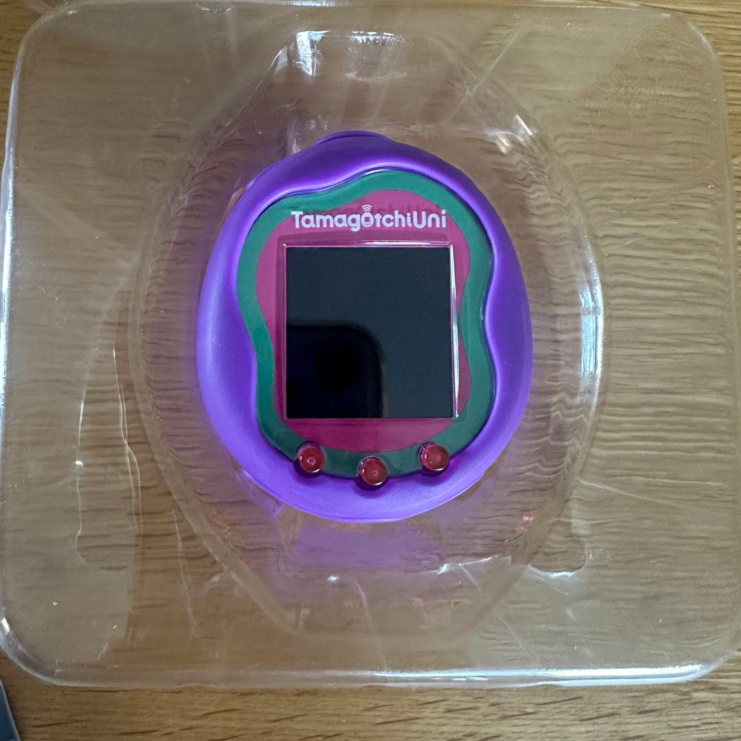 Tamagotchi Uni パープル たまごっち　BANDAI 即購入可です