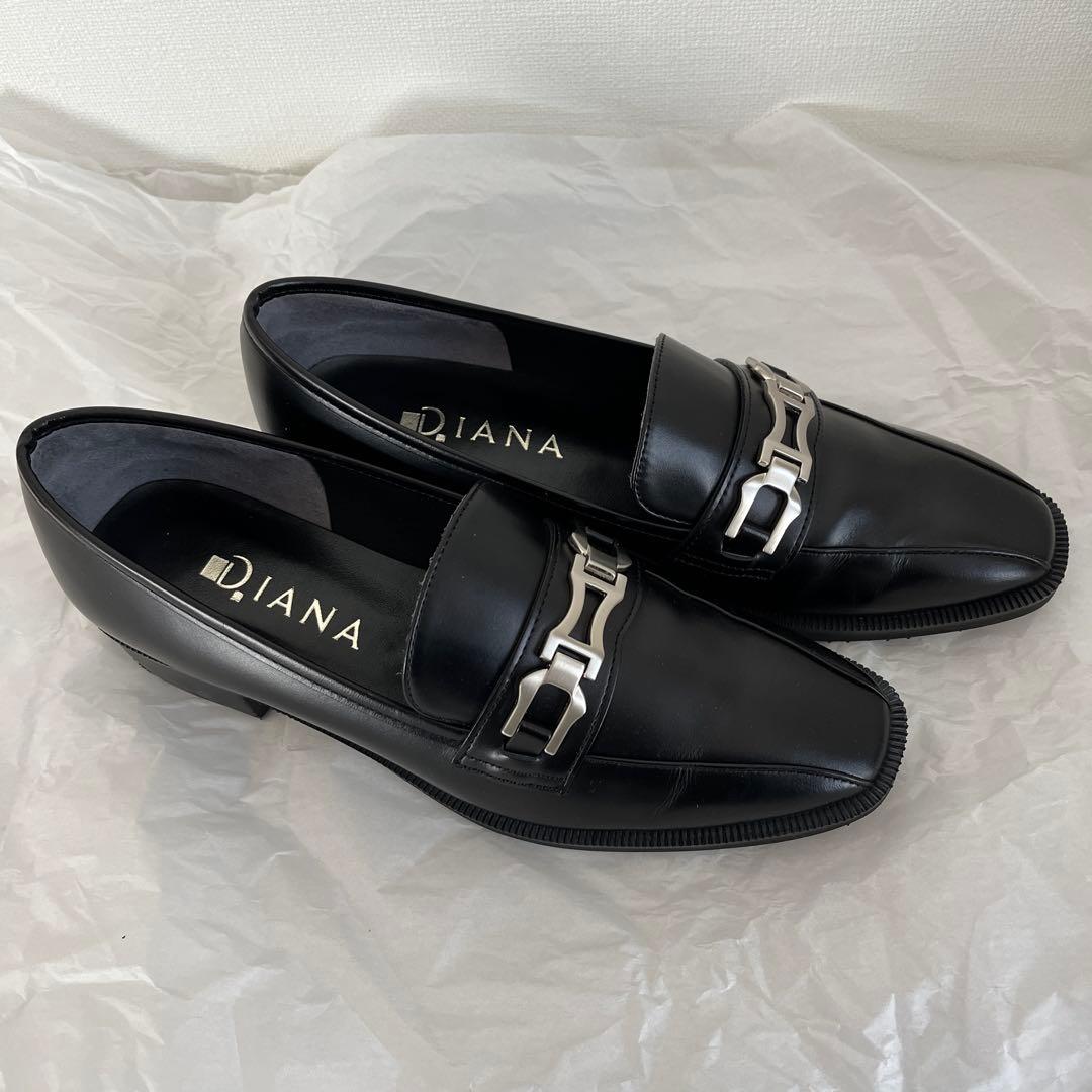 Diana ブラック ローファー メタルチェーン