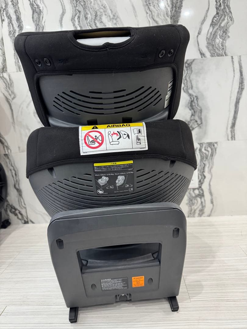 CombiTHE S ISOFIXエッグショック　チャイルドシート