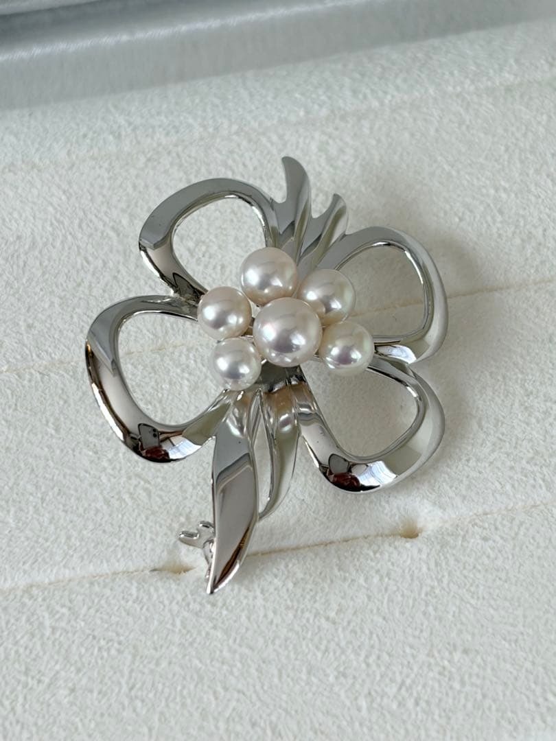 本日限定価格です❤️ミキモトブローチ