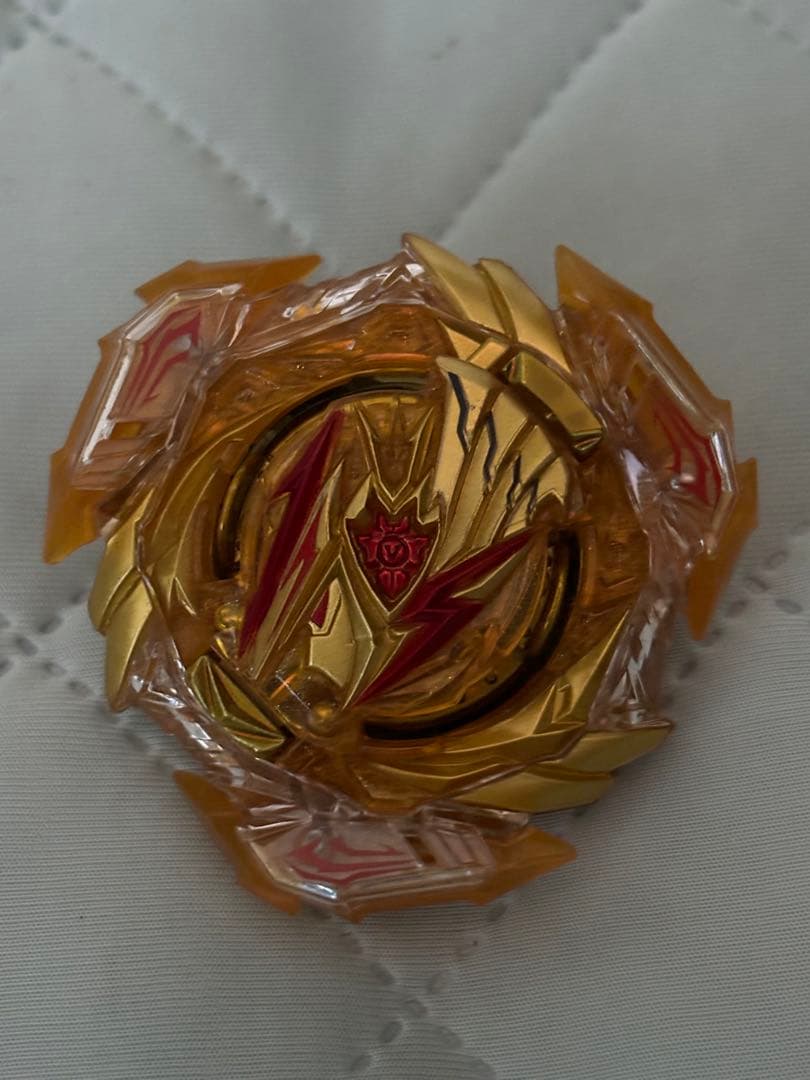 ベイブレードバースト アルティメットヴァルキリーLg.V'-9 ゴールドver.