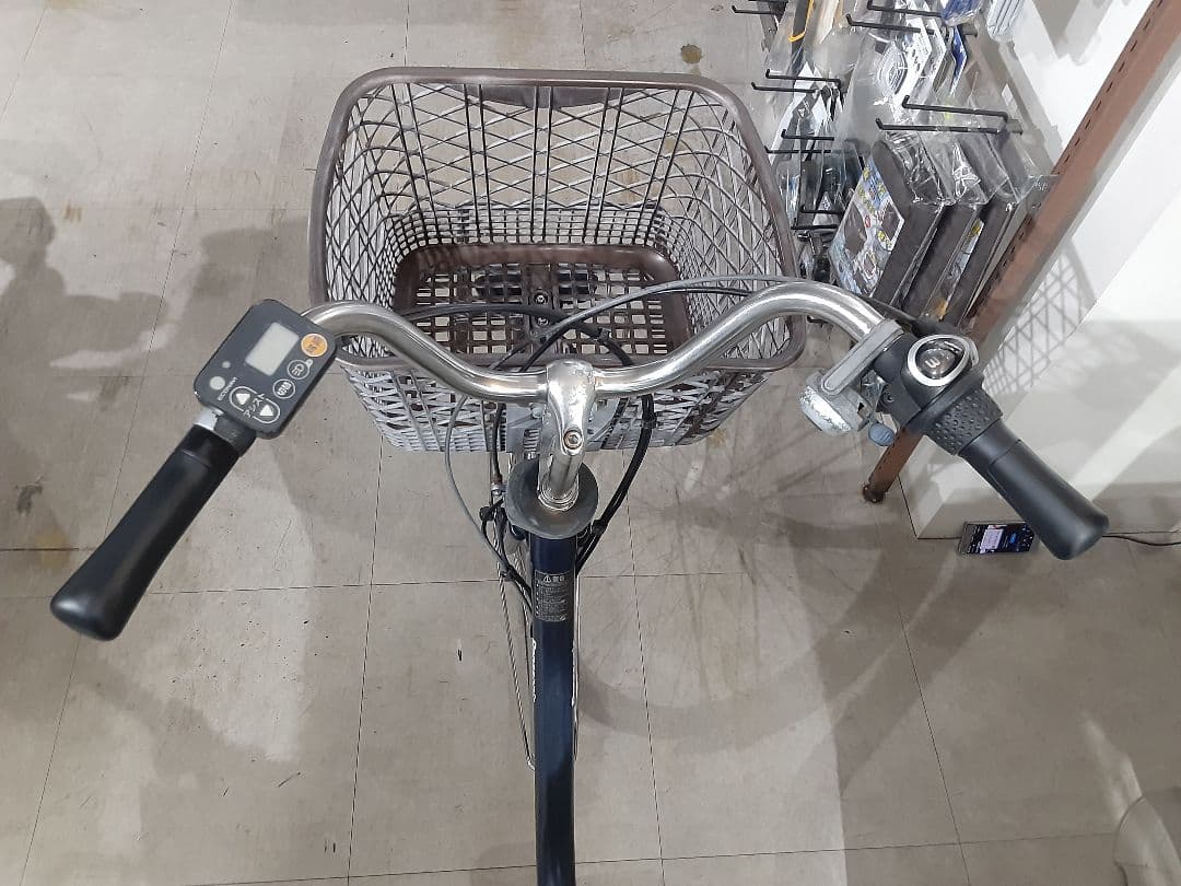 東京都内　送料無料　整備済み　26インチ　電動アシスト自転車