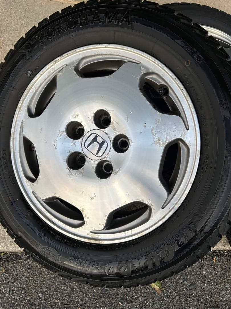 ホンダ 215/60R16 スタッドレスセット　オデッセイ