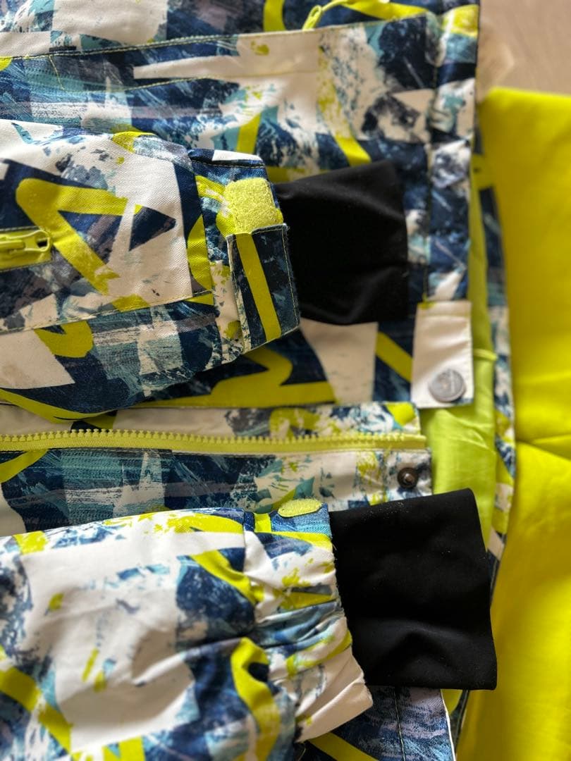 子ども用スキーウェア ジャケットとパンツセット