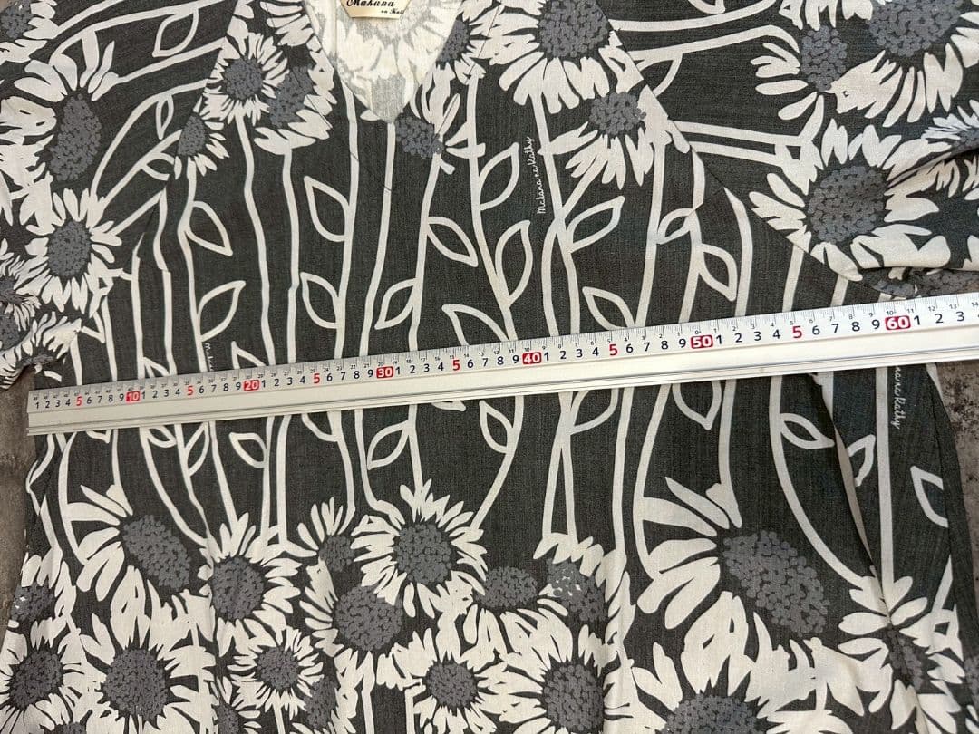 ク*ン様 Makana na Kathy ソレイユプリントワンピース ブラック