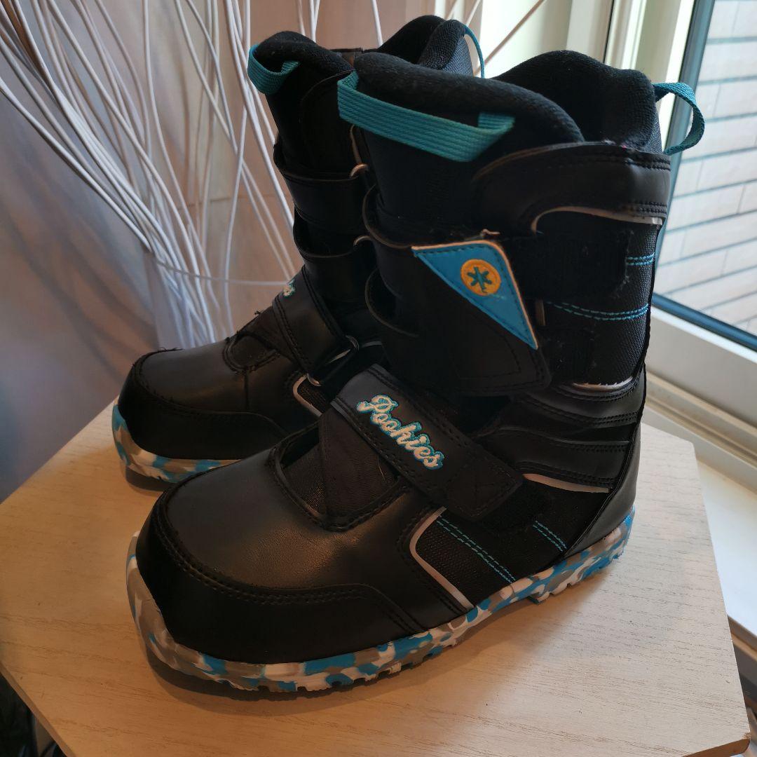 Pookies　キッズスノーボードブーツ
