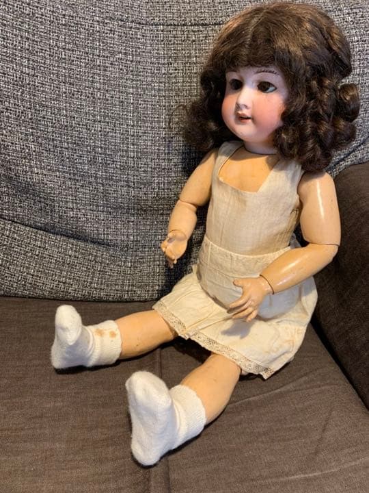 フランスで購入】アンティークSFBJ フランス人形、目の周り汚れ綺麗になりました