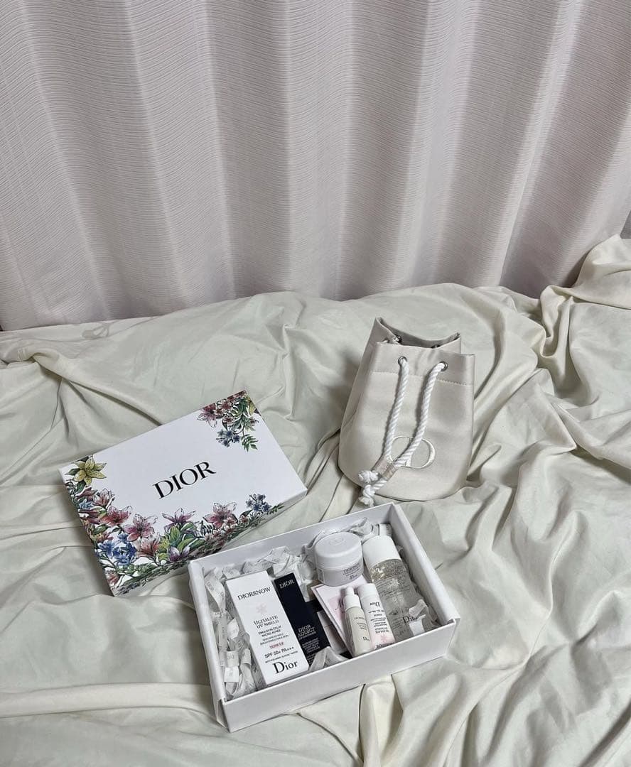 Dior スキンケア　Diorスノウ