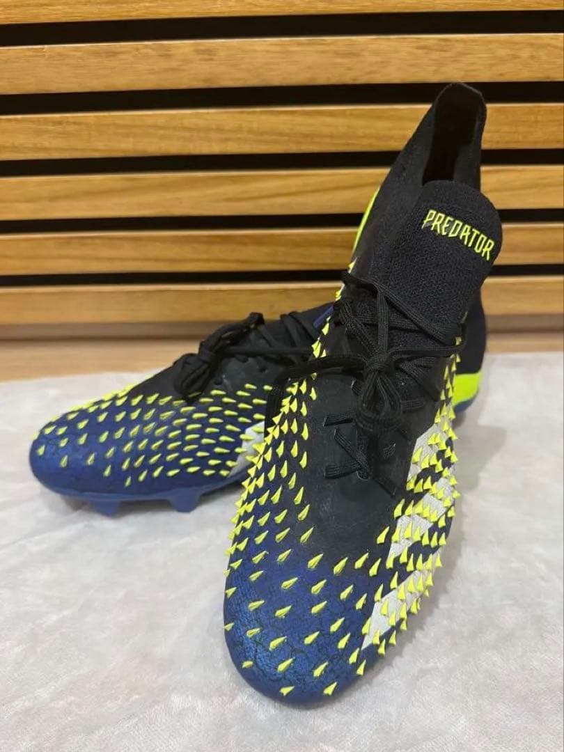 シューズ adidas predator freak .1 japan HG/AG