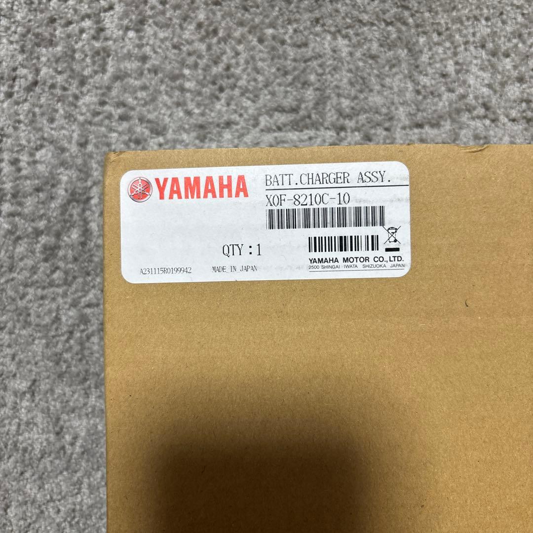 YAMAHA バッテリーチャージャー XOF-8210C-10