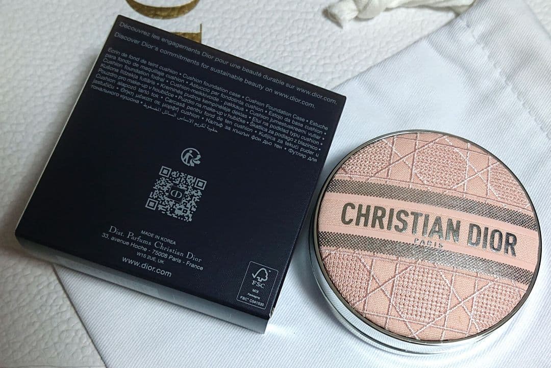 【ディオール】スキンフォーエバー トーンアップクッションライラック & ケース