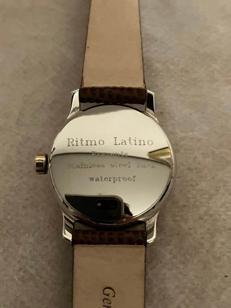 値下げ 稼働★Ritmo Latino グリーン ＱＺ腕時計 電池、革ベルト新品