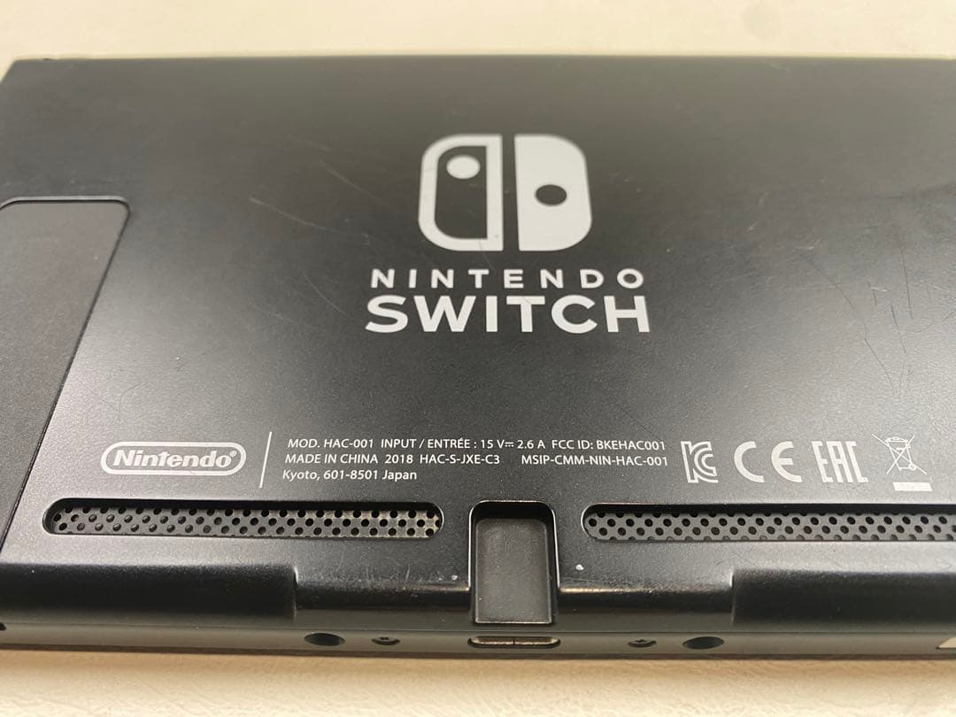 switch 2018年製　本体のみ