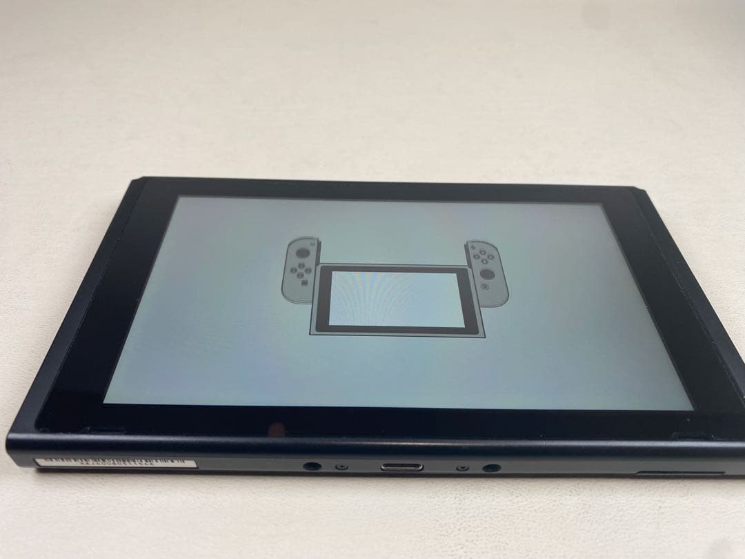 switch 2018年製　本体のみ