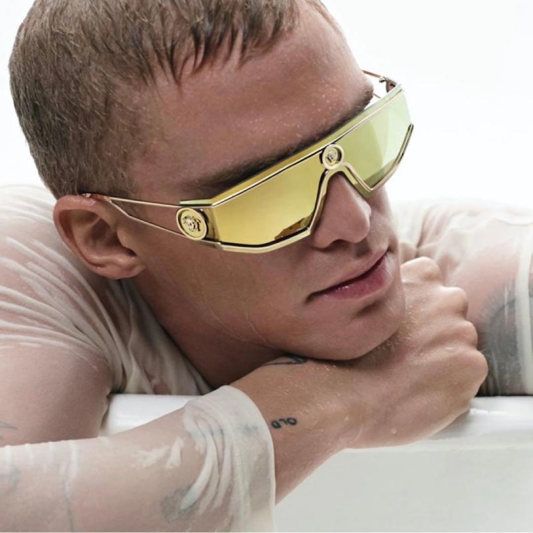 【激レア商品】ヴェルサーチ メデューサ ゴールドミラー サングラス メンズ