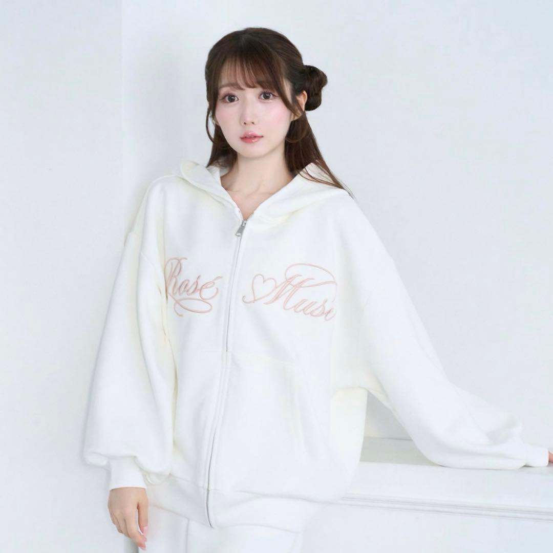 ロゼミューズLogo 3d embroidery hoodie パーカー新品