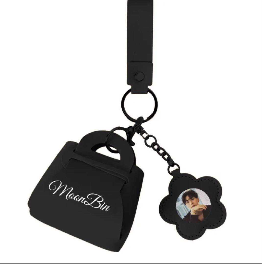 おまとめ中ASTROMoonBin フラワーチャーム付き黒バッグ