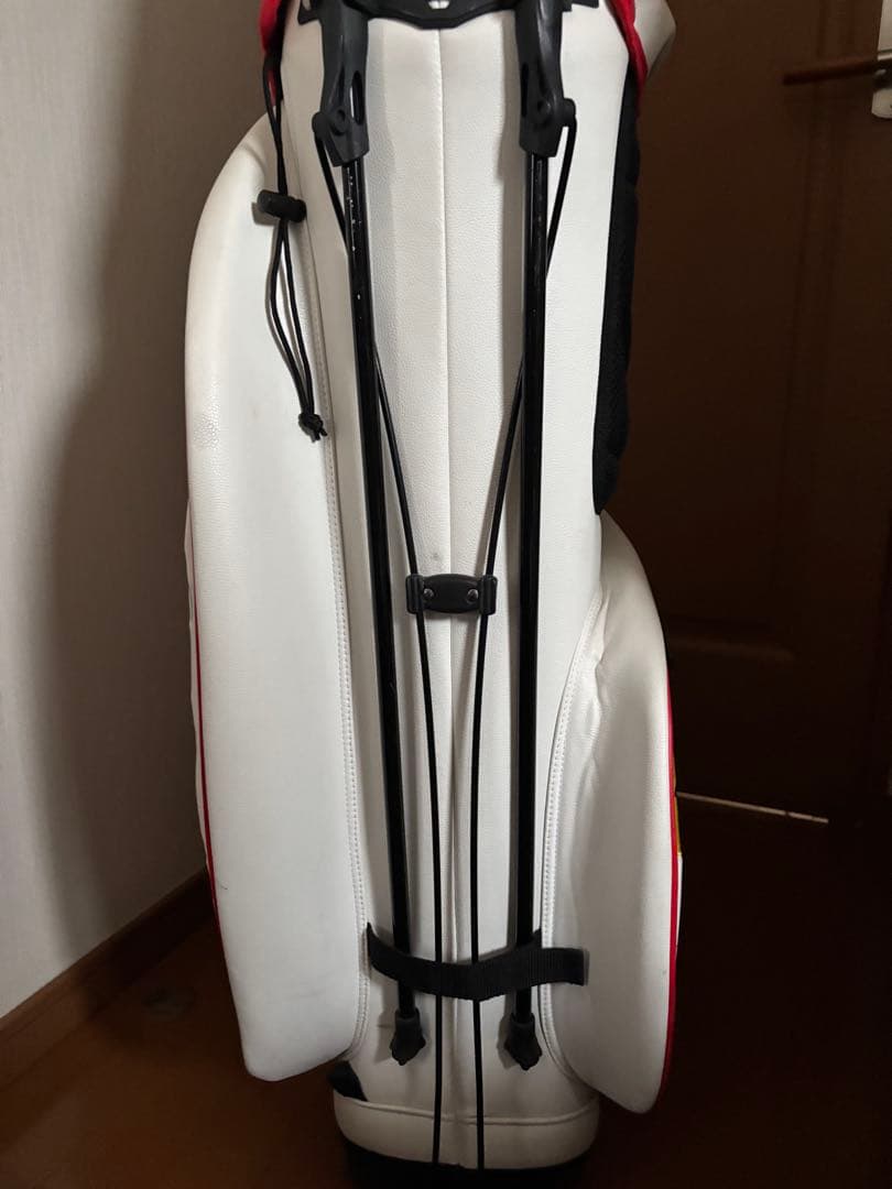 ブルーティーゴルフのスタンドゴルフバッグ