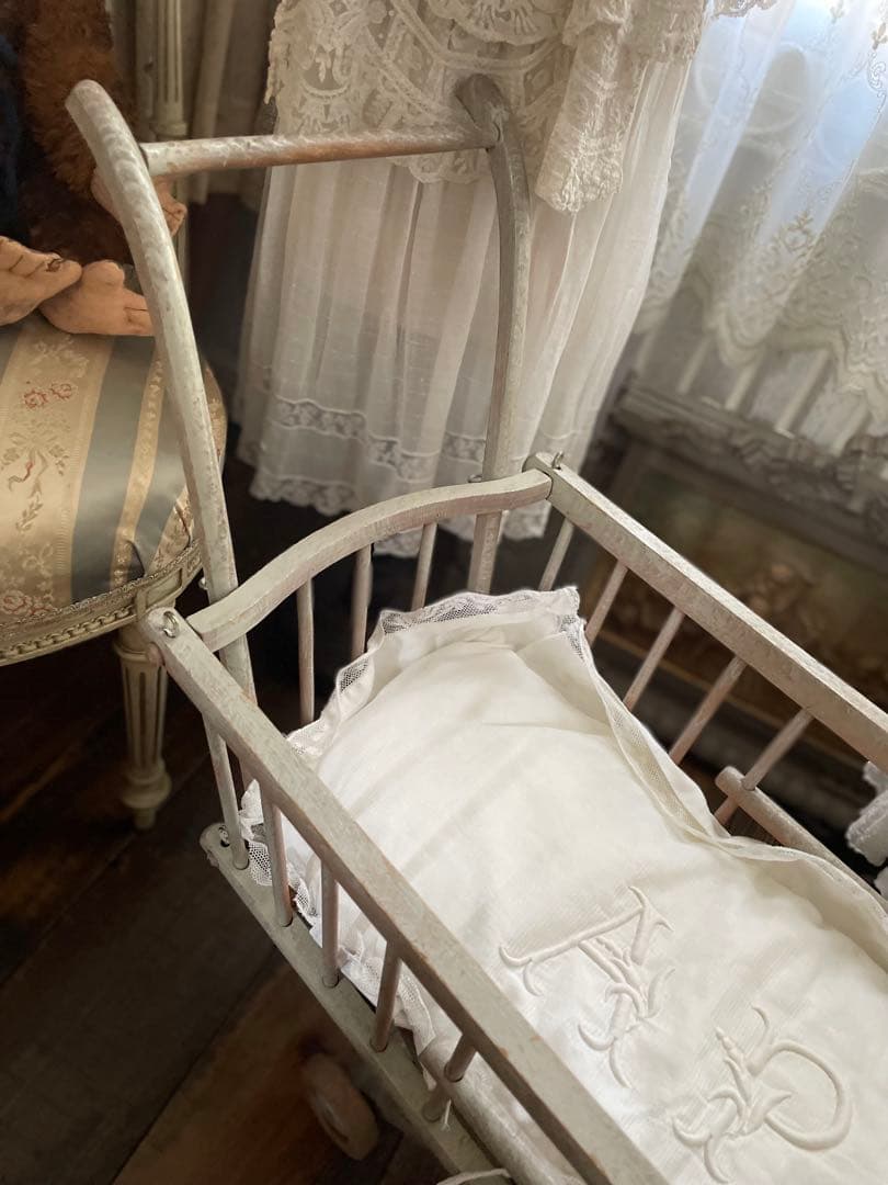 フランスアンティーク♡クッション付きカート♡フランスアンティークレース