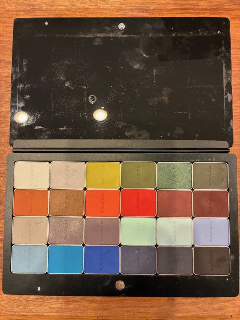 SUQQU スック アイシャドウパレット 24色