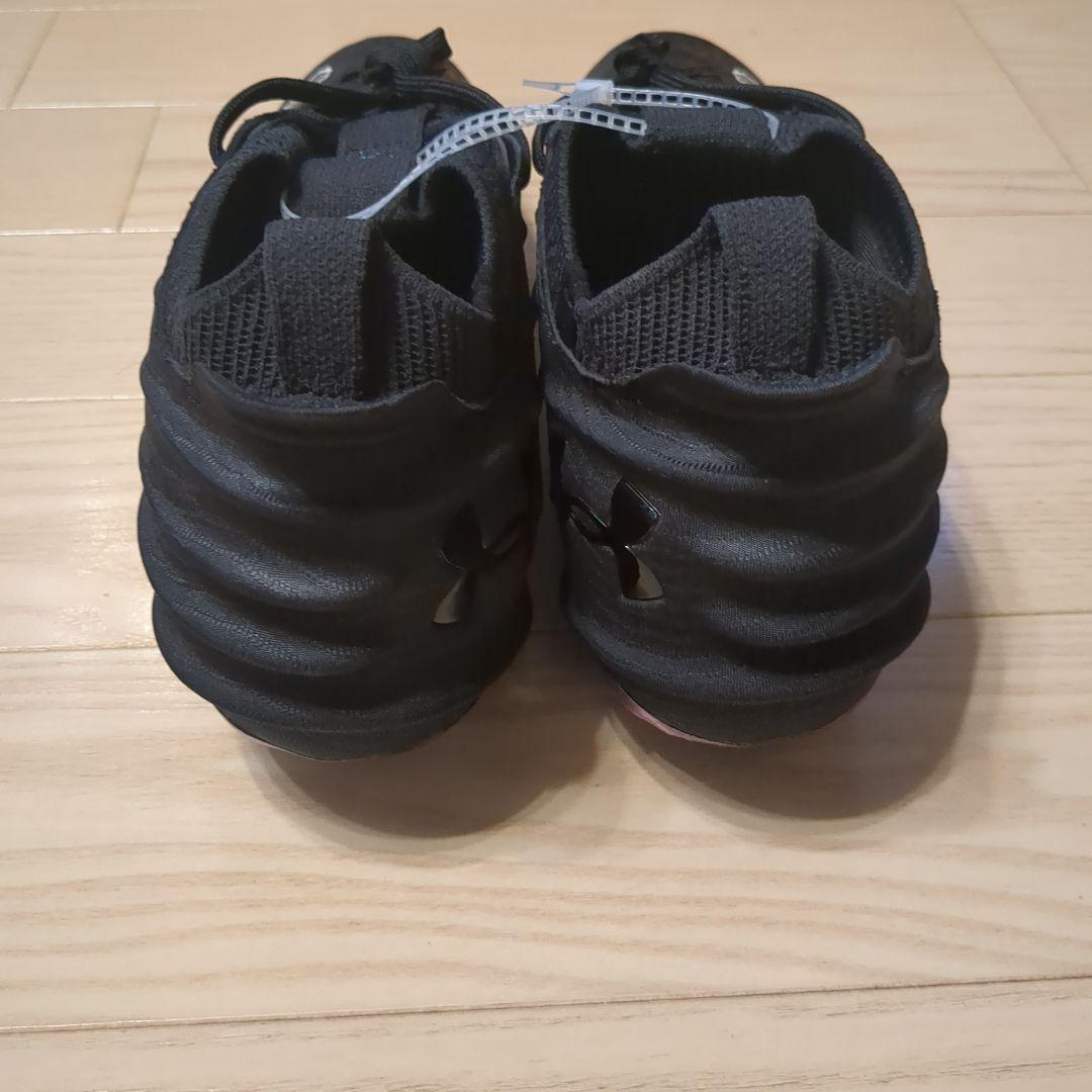 アメフト　スパイク　28センチ　アンダーアーマー　黒