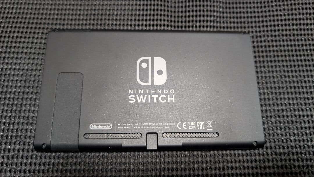 ほぼ新品　NintendoSwitch　ニンテンドースイッチ本体　2024