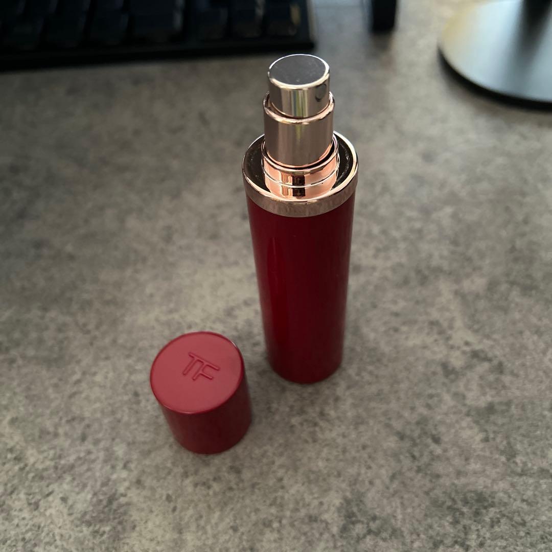 トムフォード 香水 ロスト チェリー