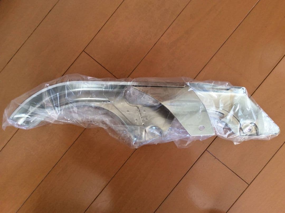 カワサキW800 メグロK3用純正チェーンカバー