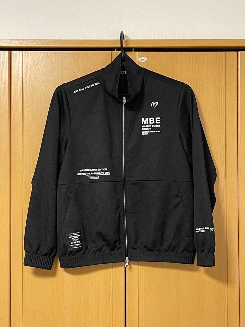MASTER BUNNY EDITION ブラックジャケット サイズ4 M