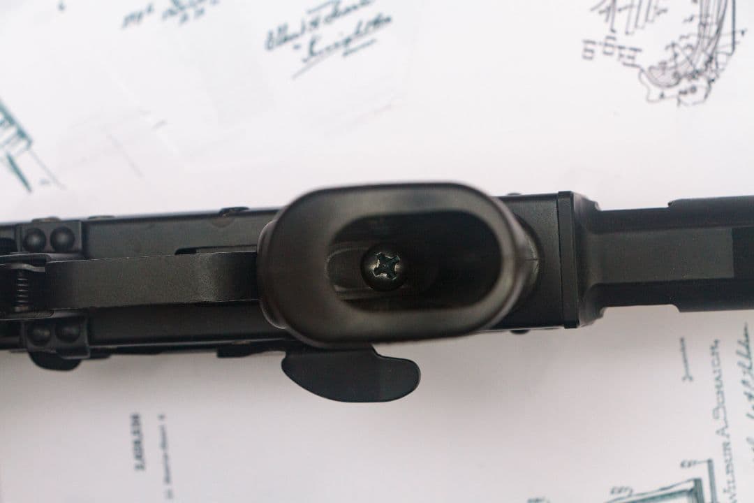 ロシア実物 PUFGUN製 AK用ピストルグリップ　SG-M2-H ブラック