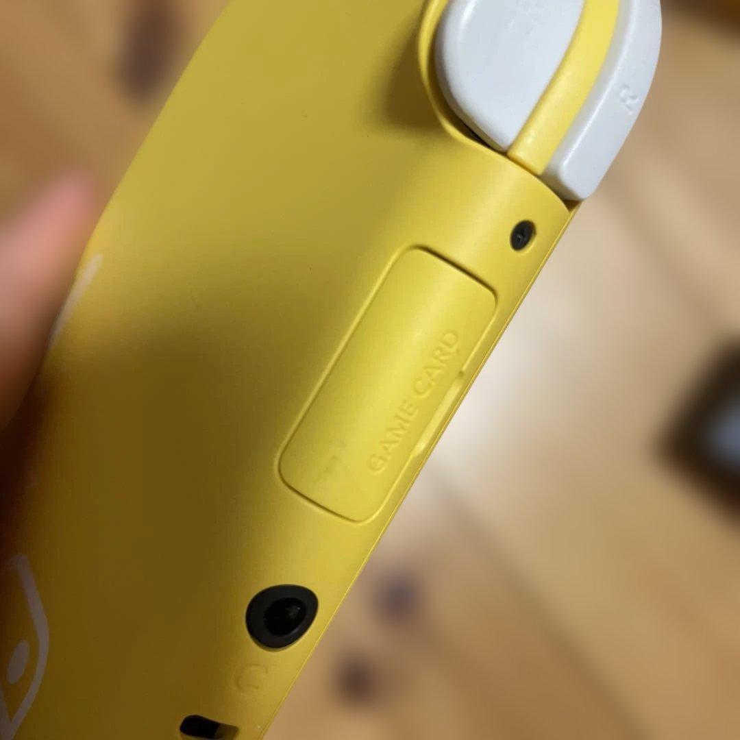 スイッチライト本体　イエロー