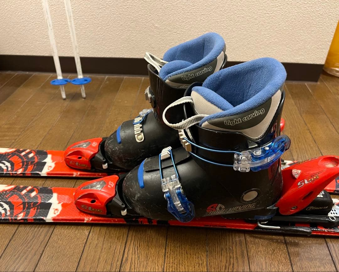 HEAD スキー板 赤色　117センチ　ストック•ブーツ付