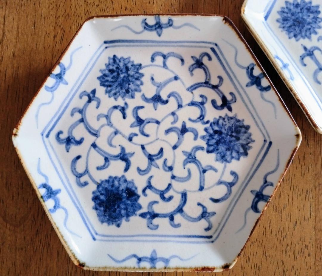 須藤拓也 染付 六角皿（唐草）２枚セット