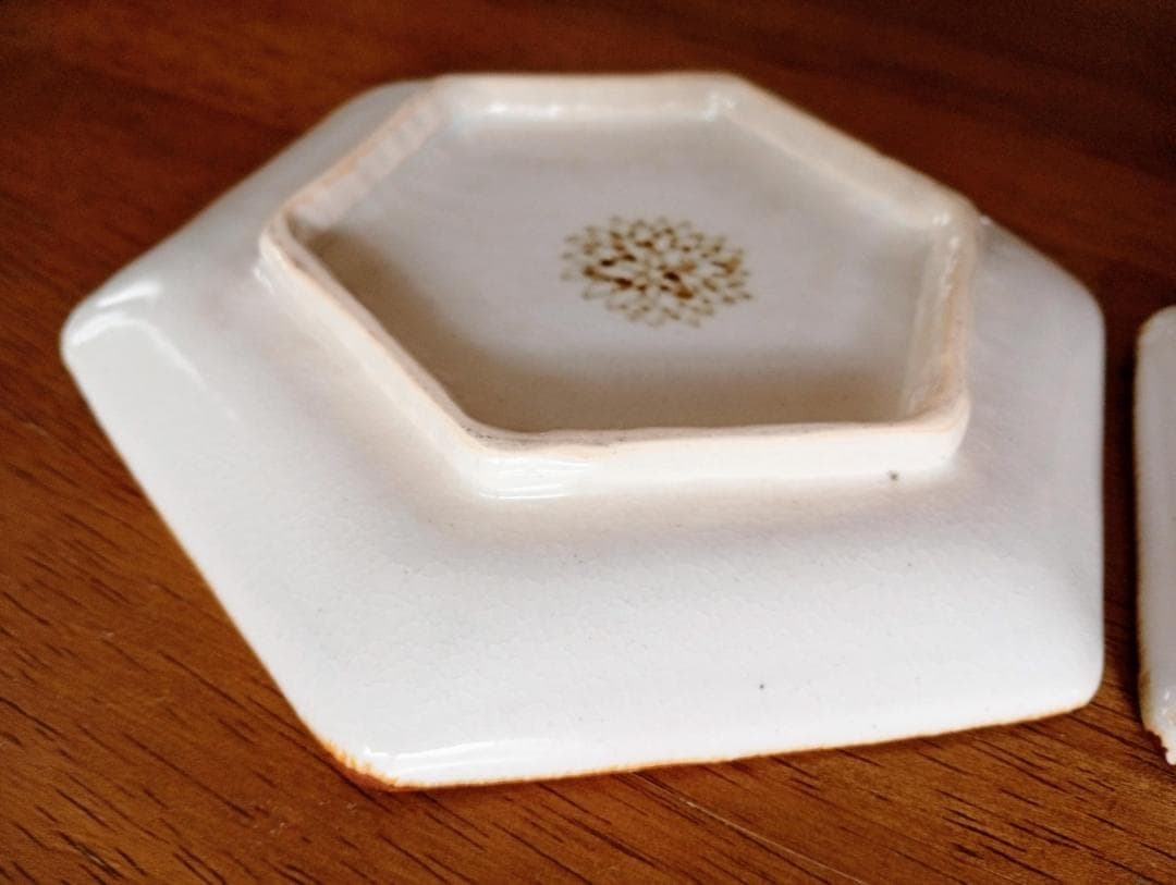 須藤拓也 染付 六角皿（唐草）２枚セット