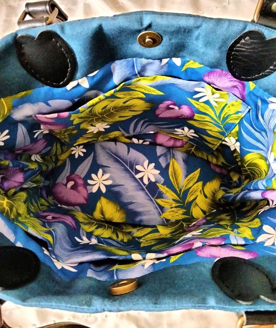 ☆261.ハワイアンキルト・バッグ・ハイビスカス＆ティアレ＆モンステラ