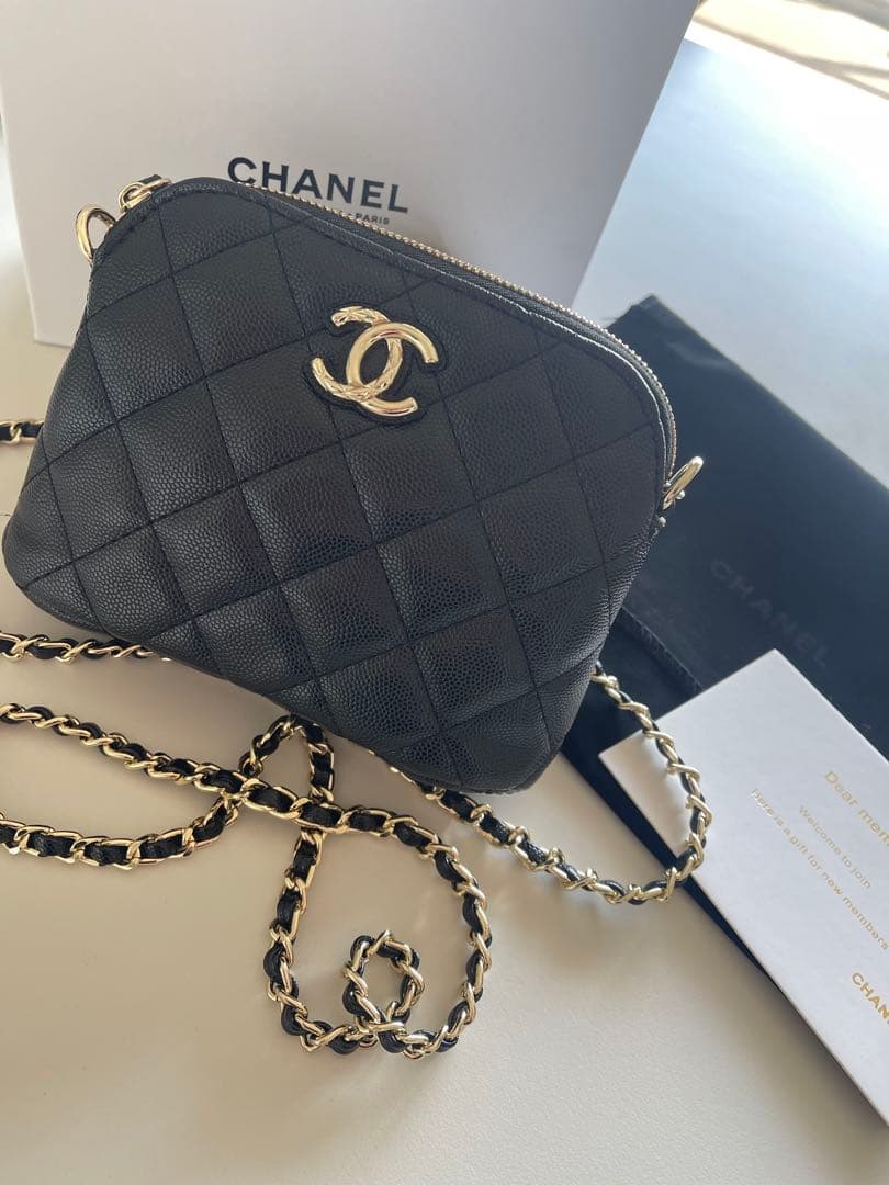 CHANEL ブラック ショルダーバッグノベルティ