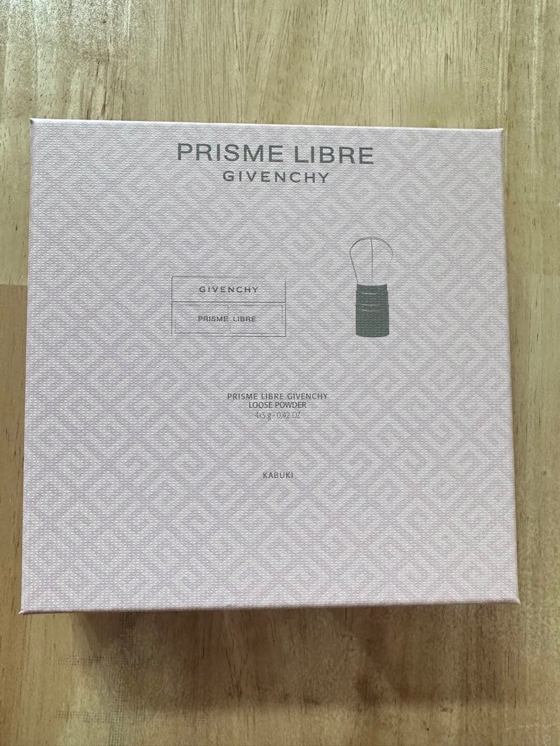 新品　未使用✨ GIVENCHY ジバンシー　パウダー　ブラシ　限定セット