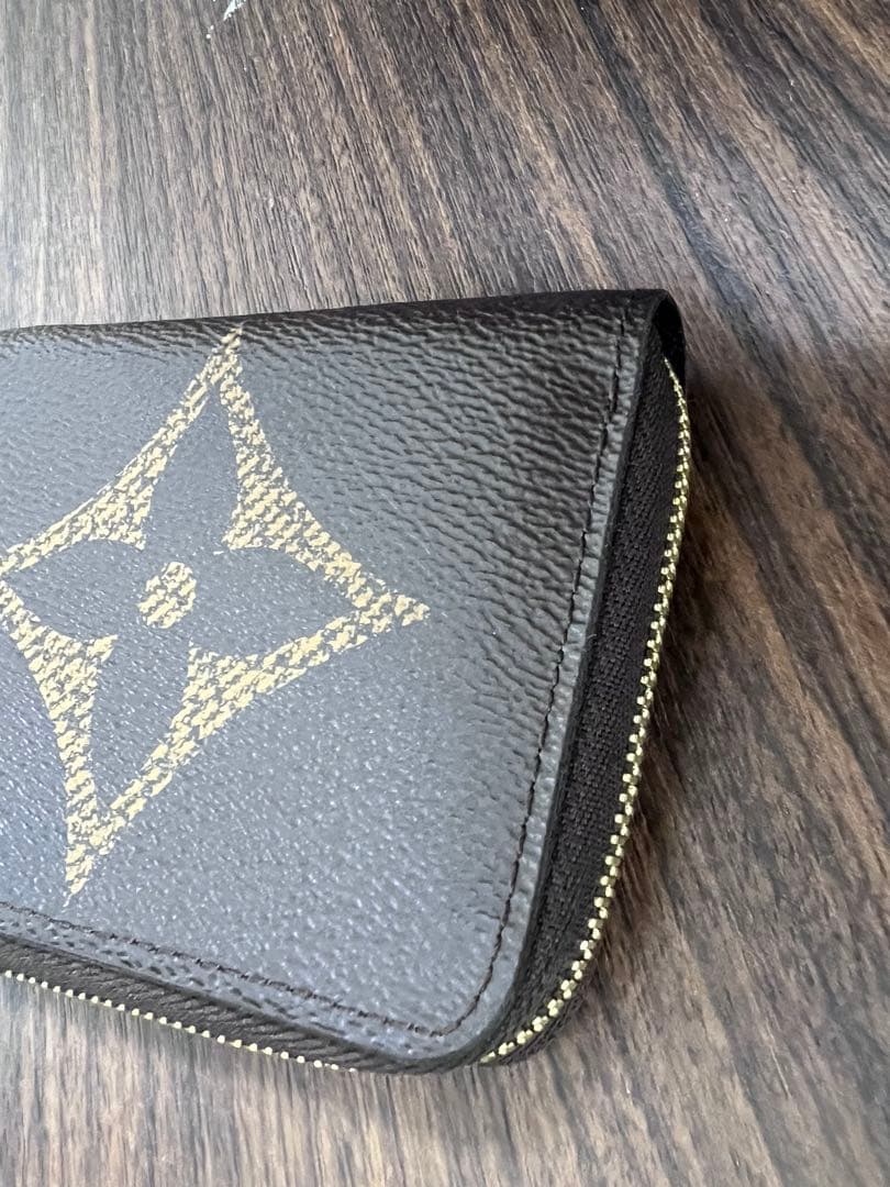 ルイヴィトン◇ジャイアントモノグラム ◇ジッピーパース正規品【美品】