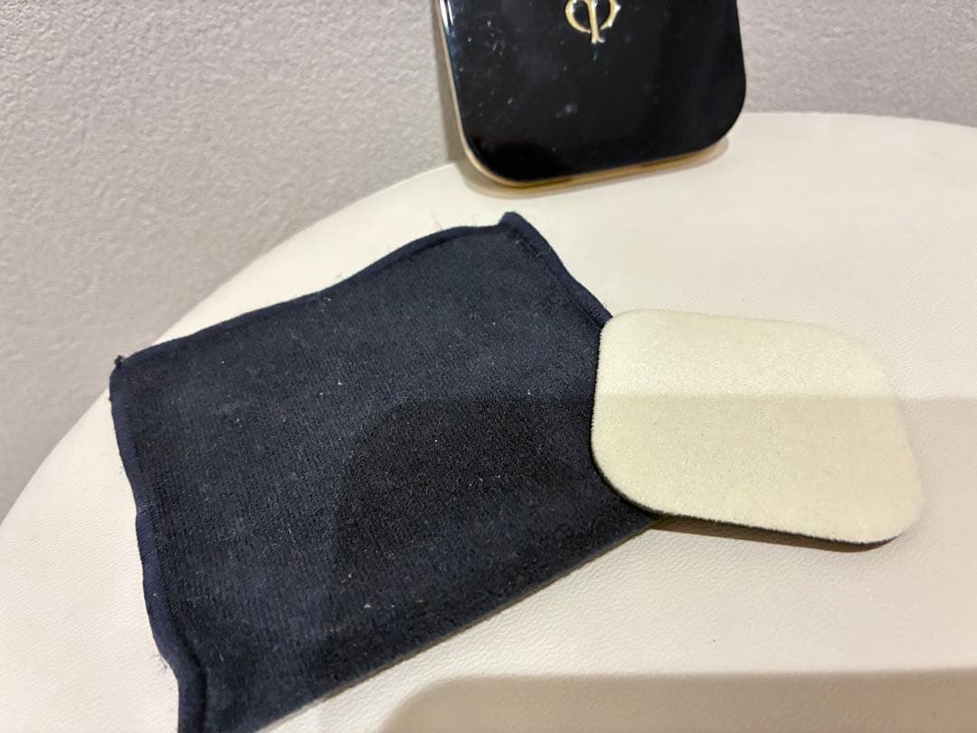 クレ・ド・ポー ボーテ プードルコンパクトエサンシエルｎ