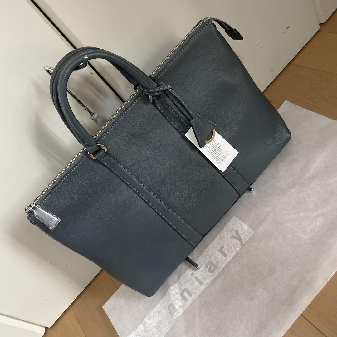 アニアリ　aniary シンプルブリーフケース　07-01005 新品　グレー