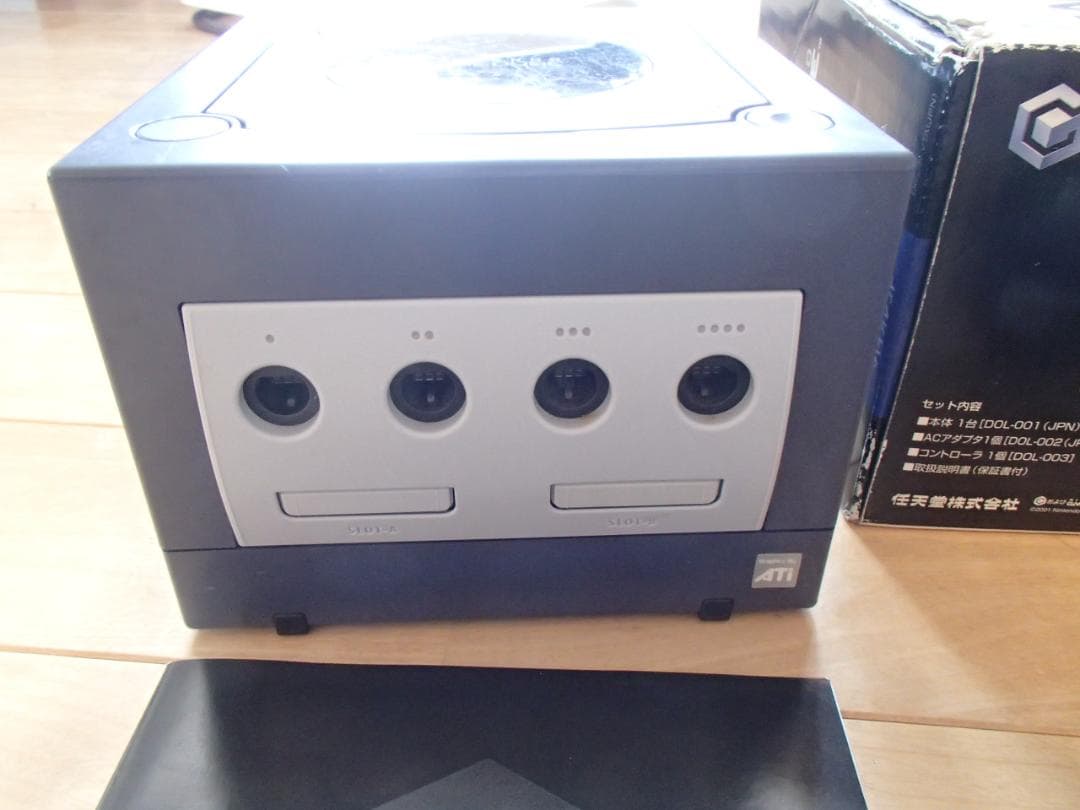 GAMECUBE　動作品　元箱　説明書等フルセット　テスト用スマブラ付き
