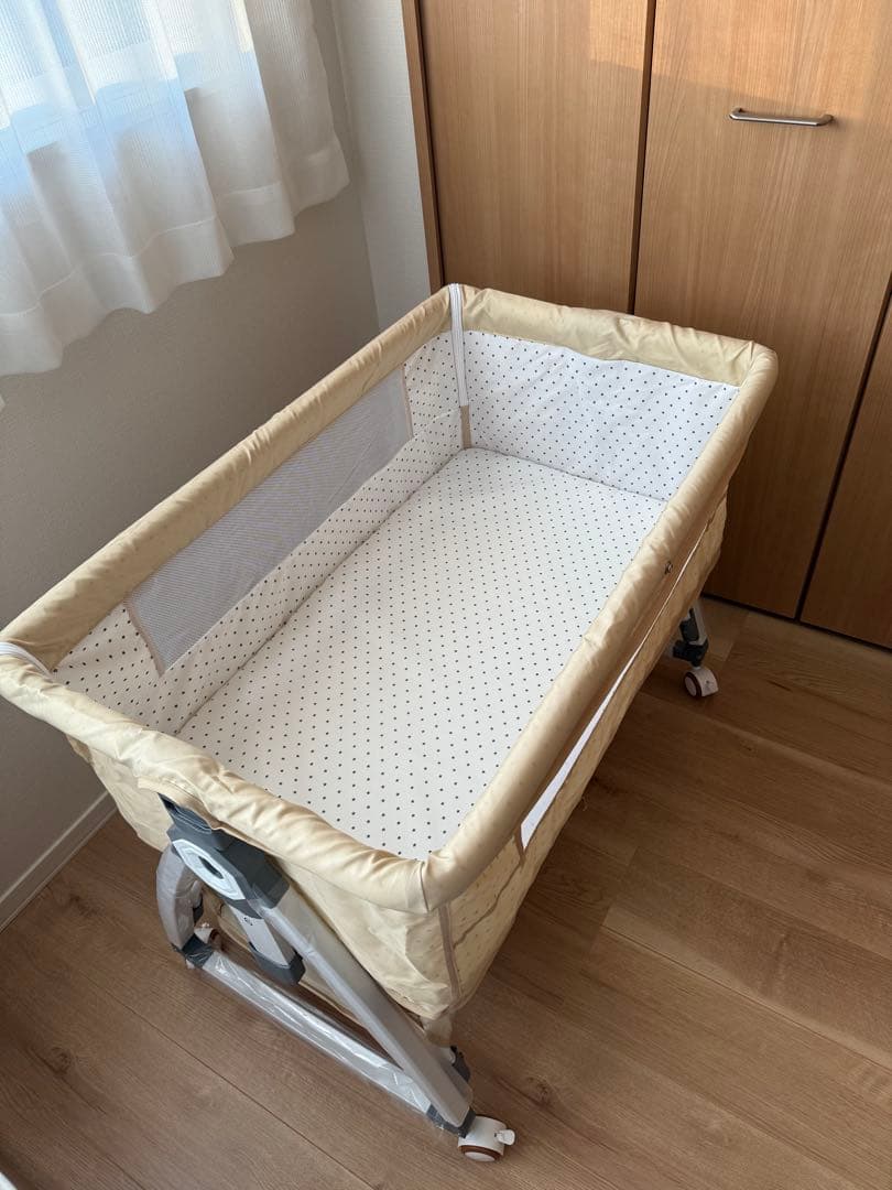 ベビーベッド 折りたたみ式 ベージュ