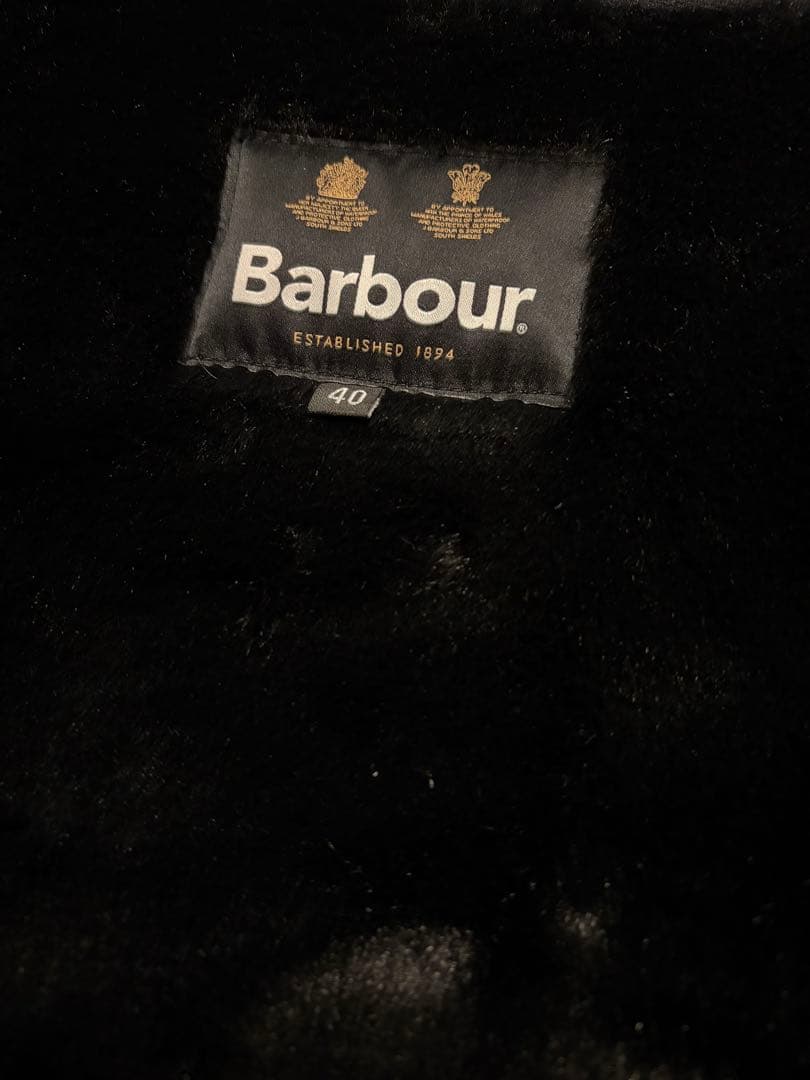 トンボ　Barbour 黒ファーベスト 40サイズ