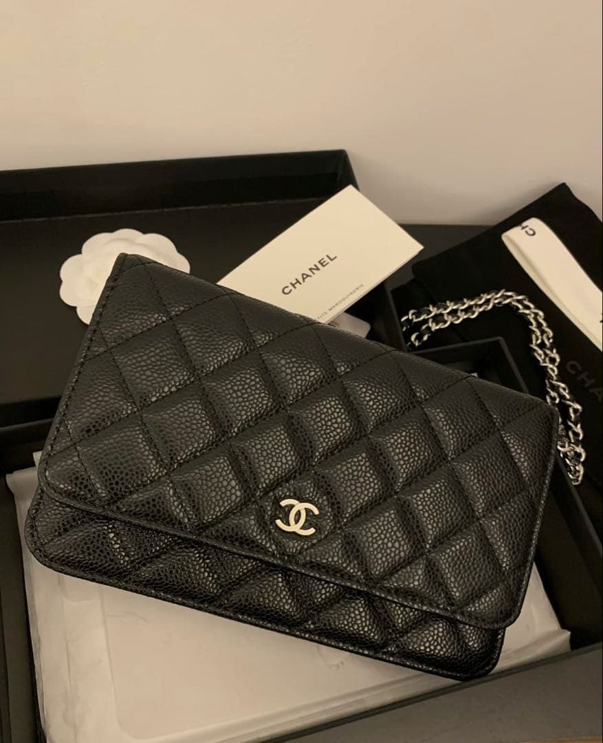 シャネル チェーンウォレット