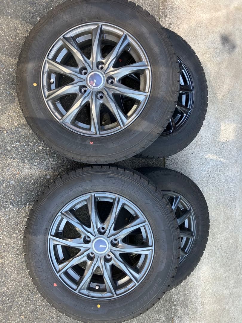 セレナ　スタッドレス　195\65R15