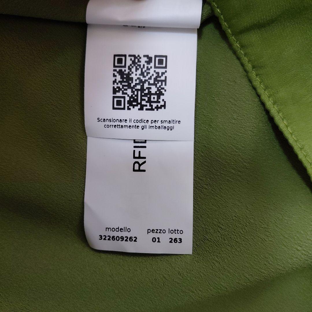 タグ付き✨マレーラ　ワンピース　サテン Vネック光沢【大きいサイズ42】