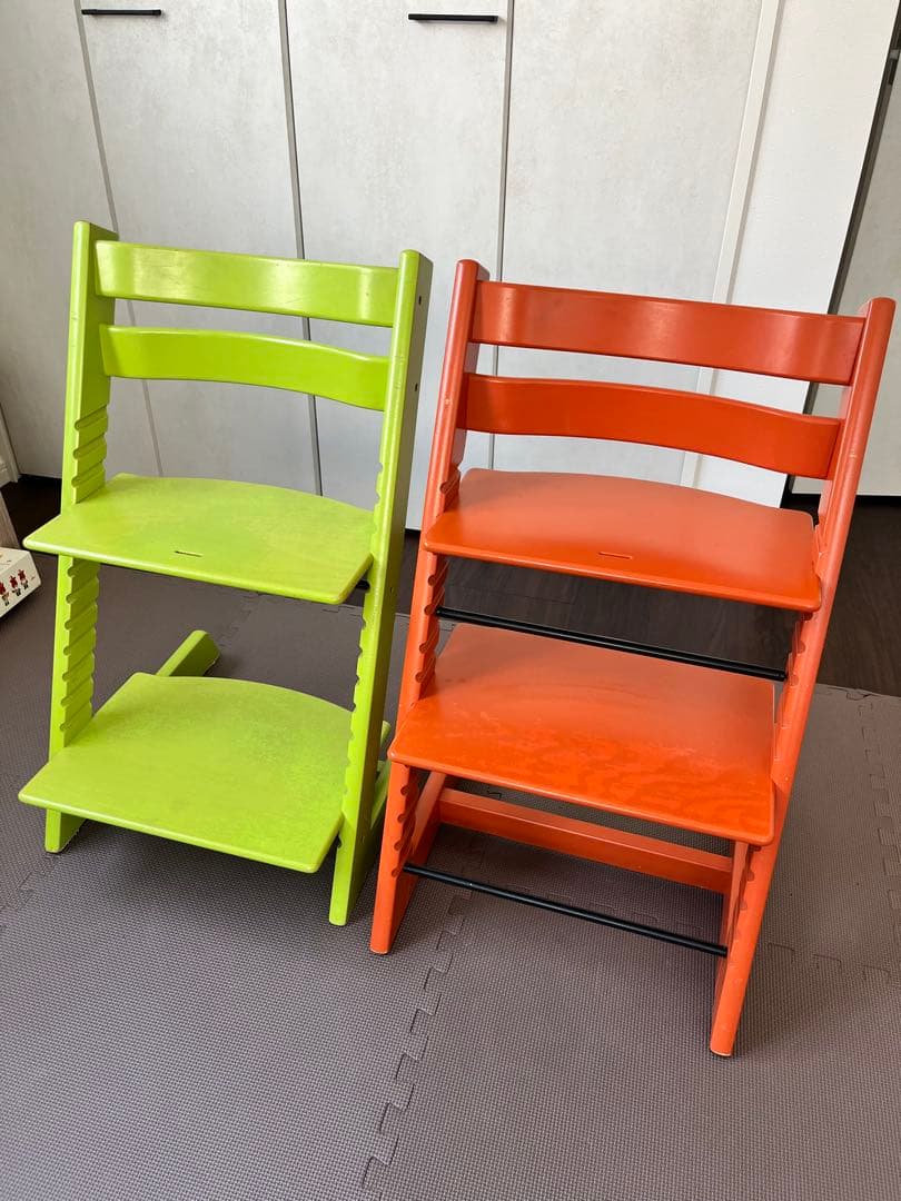 STOKKE ストッケ　トリップ トラップ　グリーンとオレンジのチェア