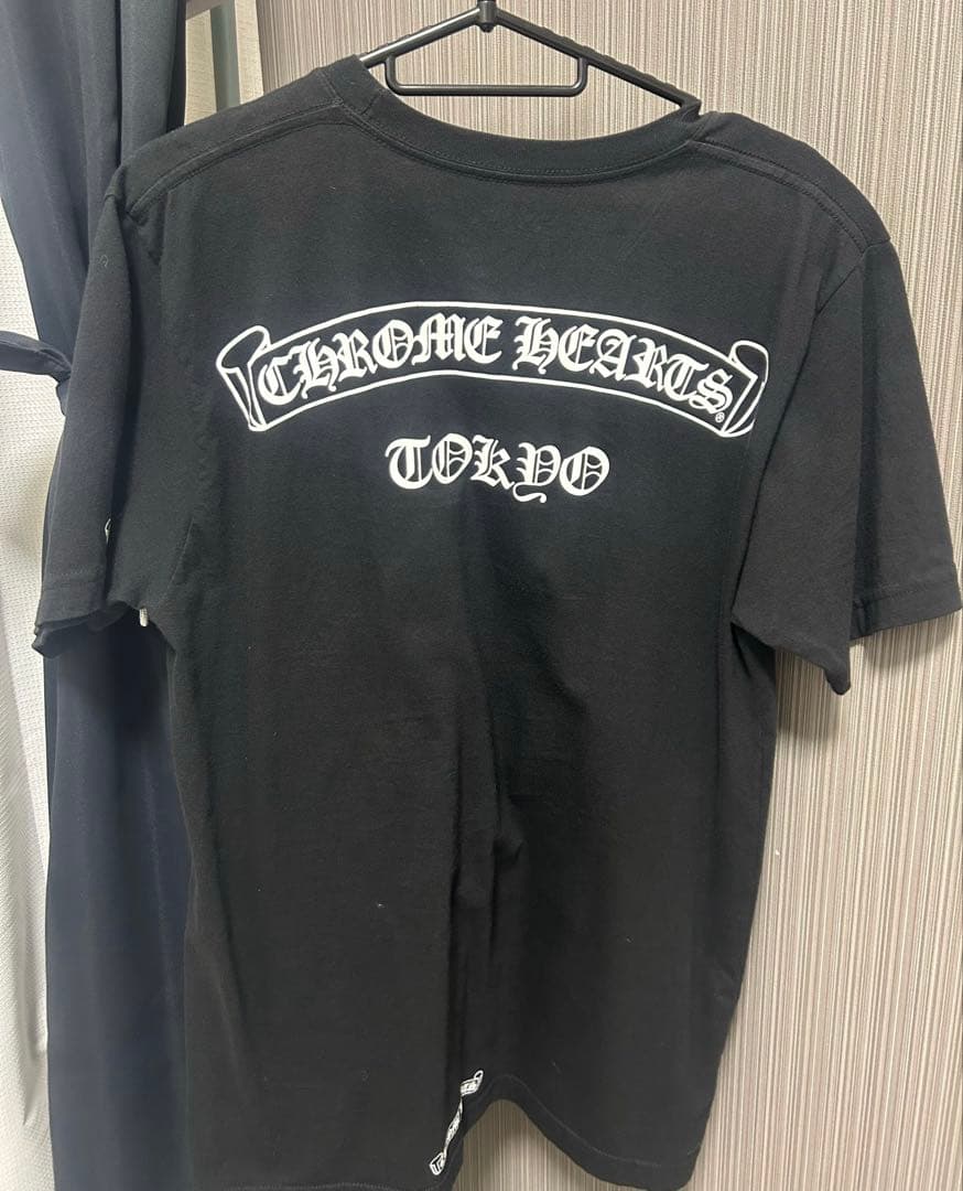 クロムハーツ 東京限定 バックスクロール ラベルプリント 半袖カットソー