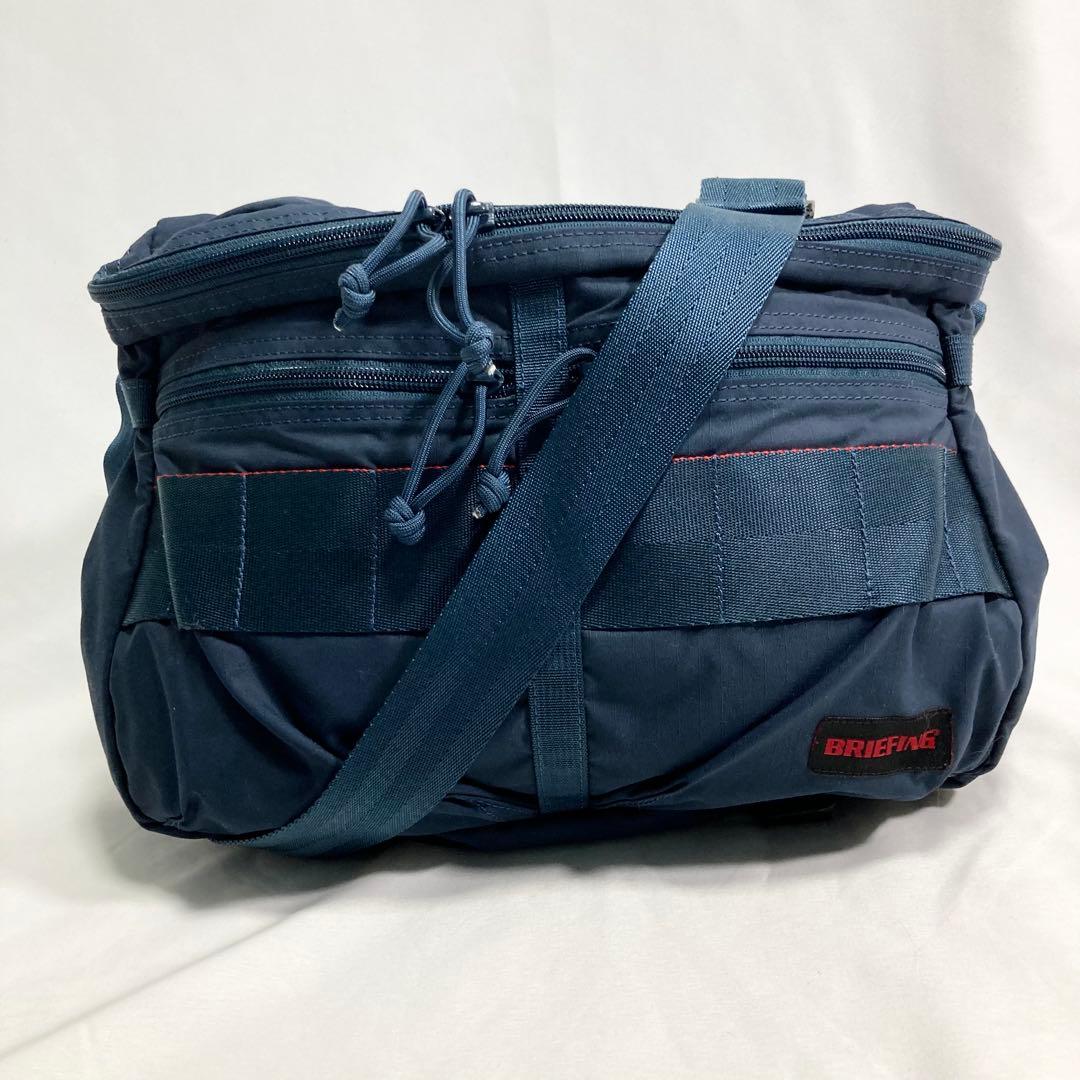 ブリーフィング デューン ロゴ ネイビー ショルダーバッグ 大容量 多機能 A4
