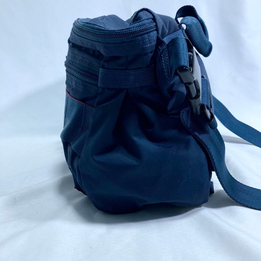 ブリーフィング デューン ロゴ ネイビー ショルダーバッグ 大容量 多機能 A4